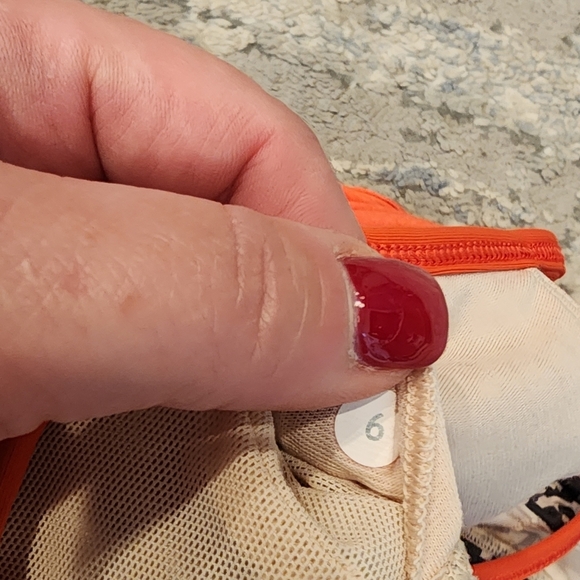 NWT Lululemon Roll Out Tank Heathered Alarming / Ace Spot Grain Black Size 6 - Picture 13 of 13